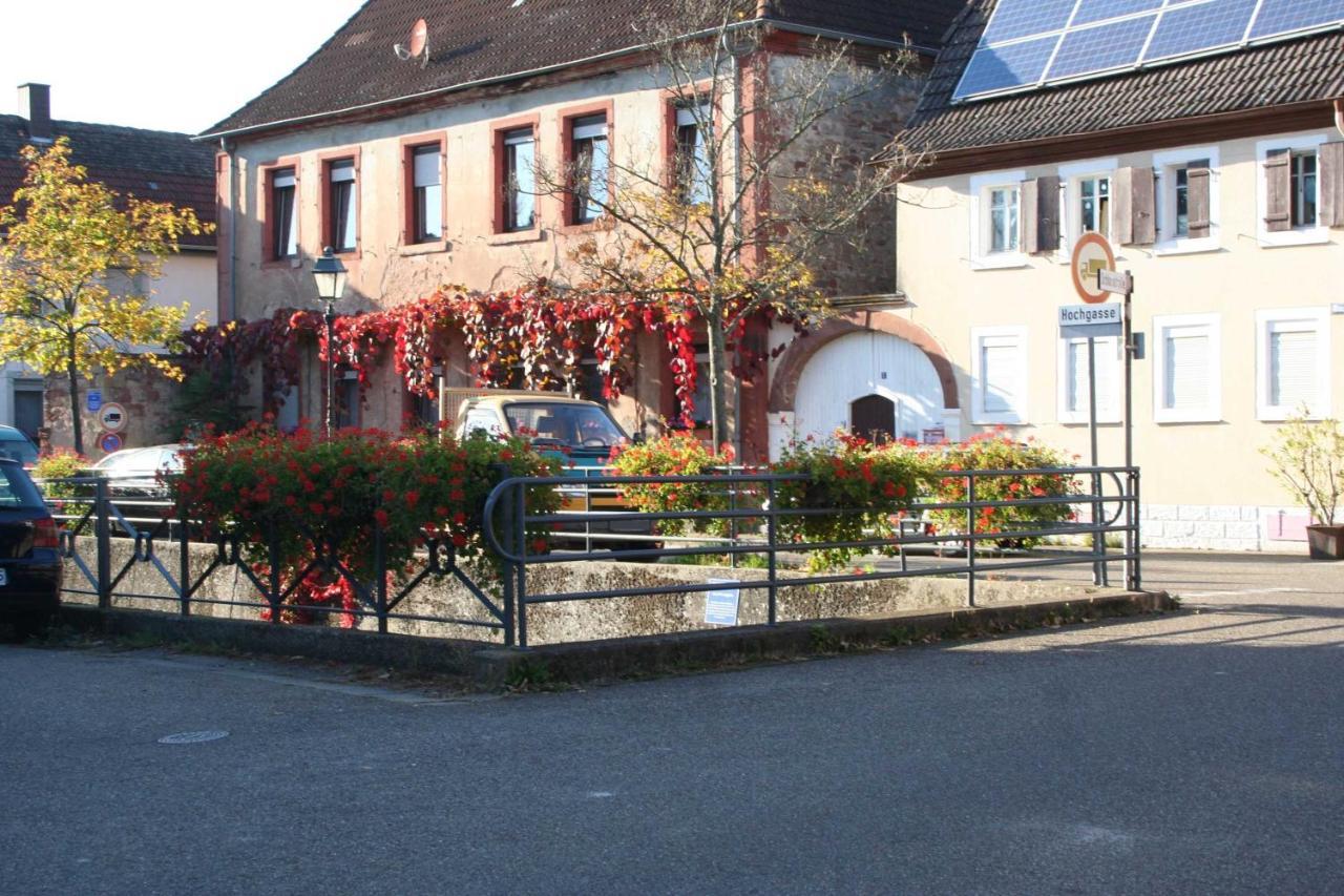 Ferienwohnung Spatzennest In Edesheim Ngoại thất bức ảnh
